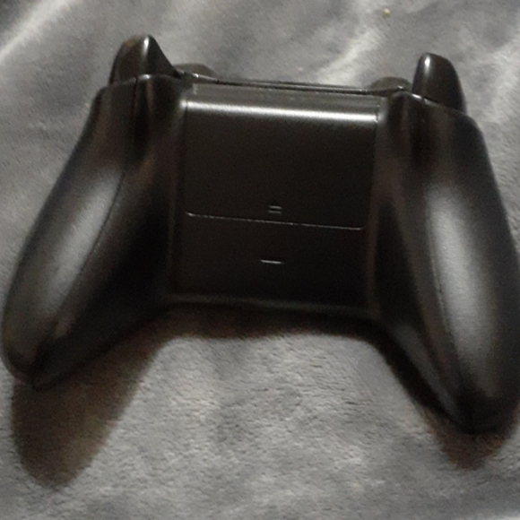 Xbox One Wireless controller (Black) - Picture 2 of 3